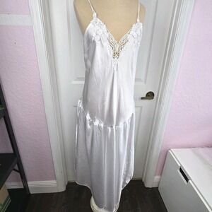 California Dynasty Vtg Satin Nightgown Size L Silky‎ Gown White Bridal Lingerie